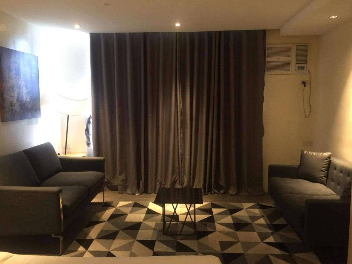 City Park Hotel Residences Taguig Exteriör bild
