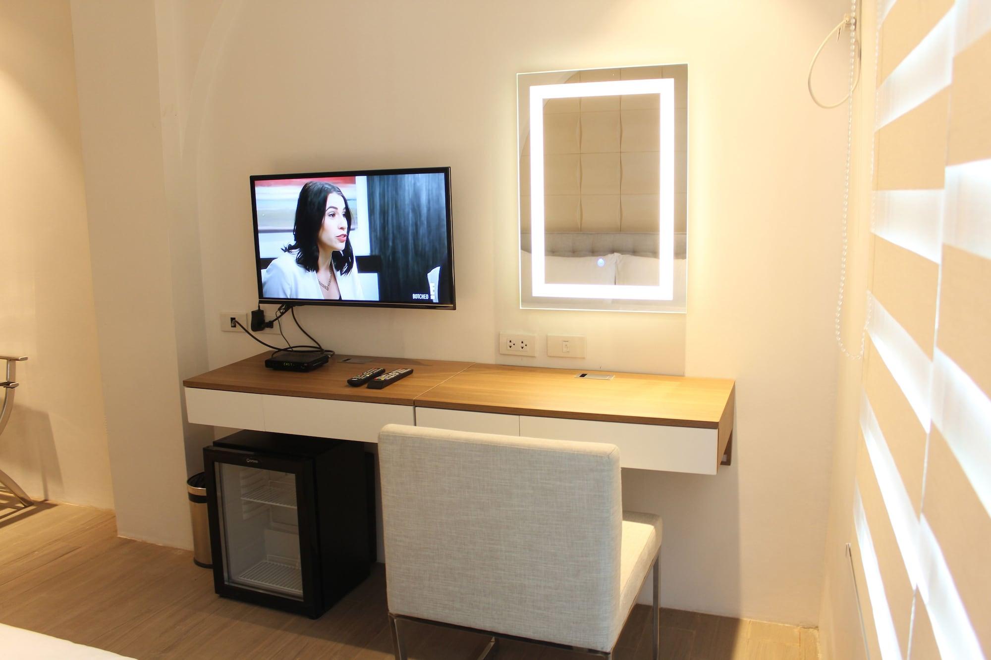 City Park Hotel Residences Taguig Exteriör bild