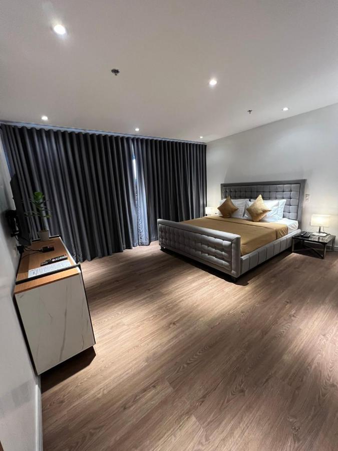 City Park Hotel Residences Taguig Exteriör bild