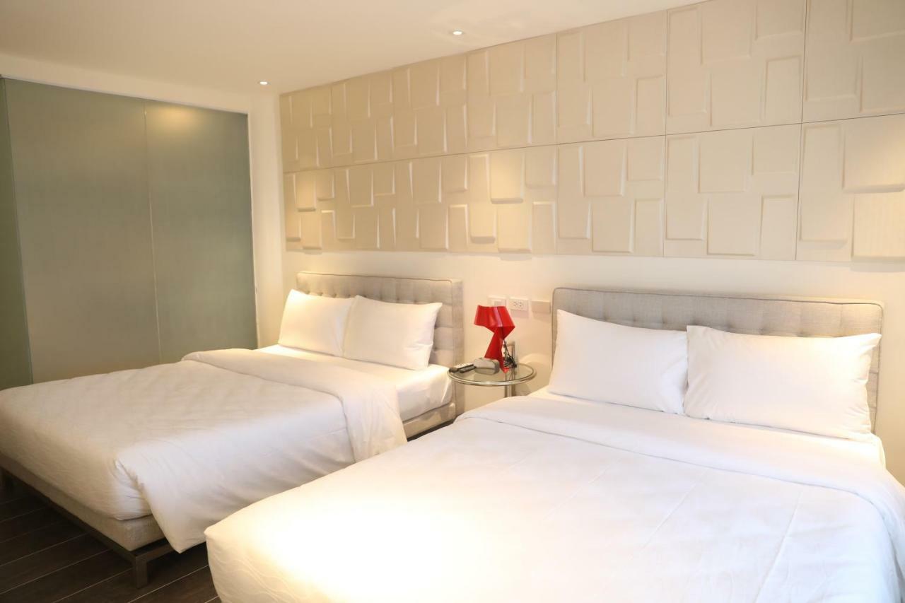 City Park Hotel Residences Taguig Exteriör bild